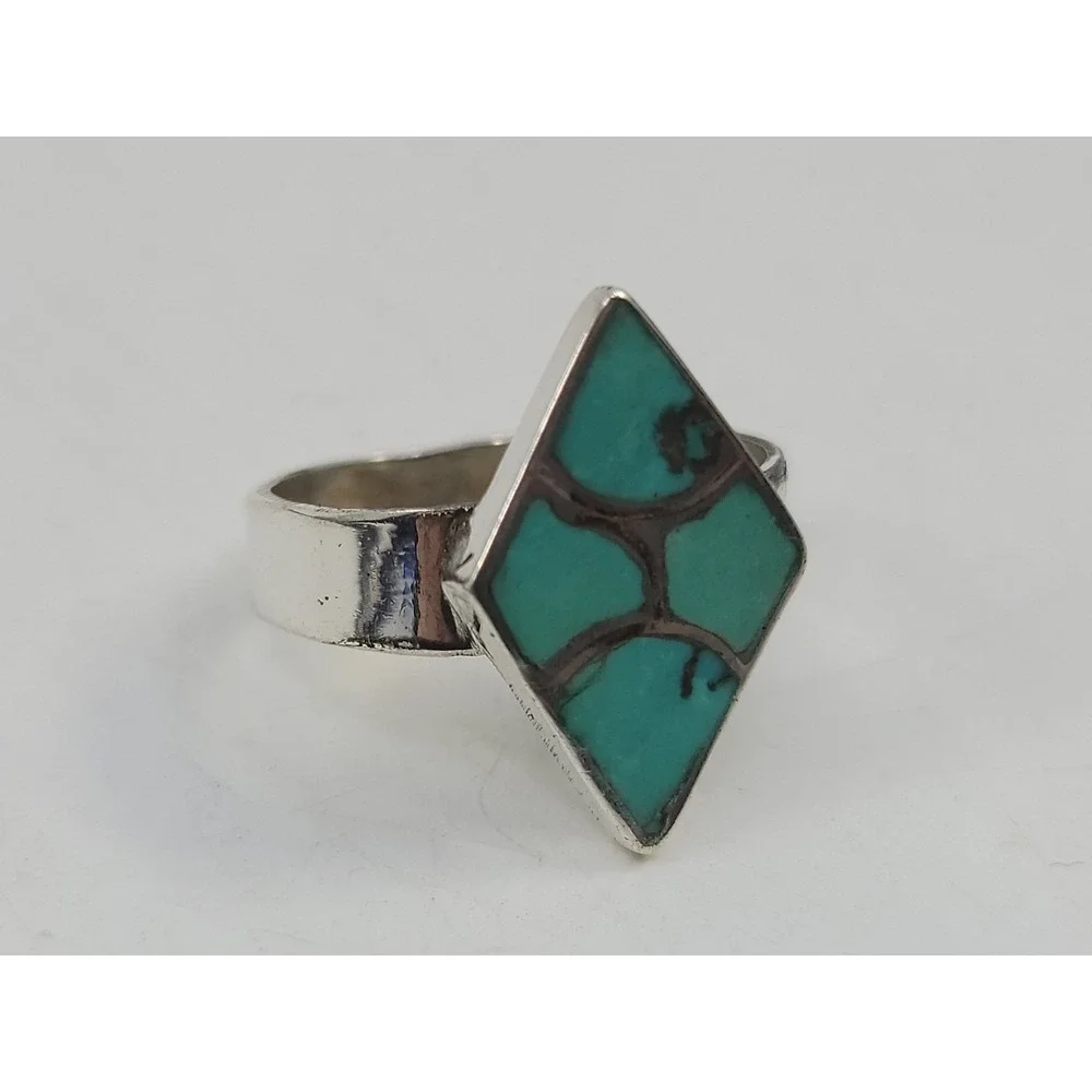 Sterling Silver 925 Turquoise Stone Diamond Shape‎ Womens Ring Size 7.5